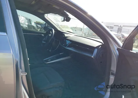 2022 Audi A3 Premium Plus 40 Tfsi Front-Wheel Drive S Tronic z USA, uszkodzony, nr VIN WAUBUDGY8NA073700